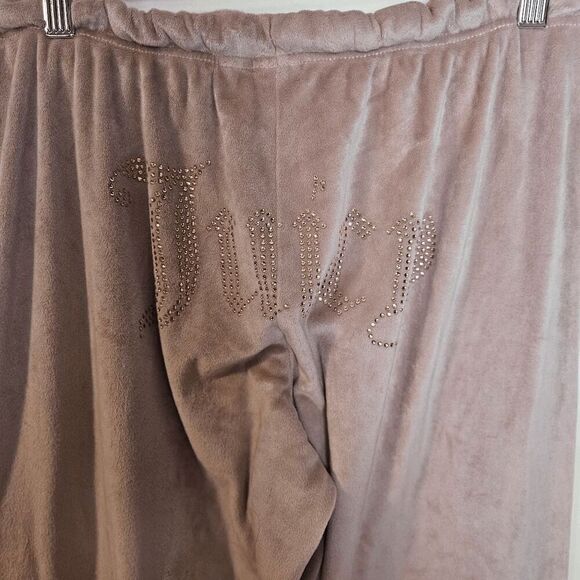 Juicy Couture Long Sleeve Top and Drawstring Pants Velvet Fleece Pajama Set Pink - Picture 5 of 6